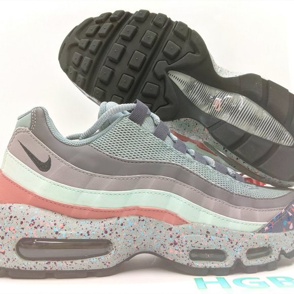 Nike Shoes - Nike Air Max 95 SE Sneaker Confetti Grey NIB
